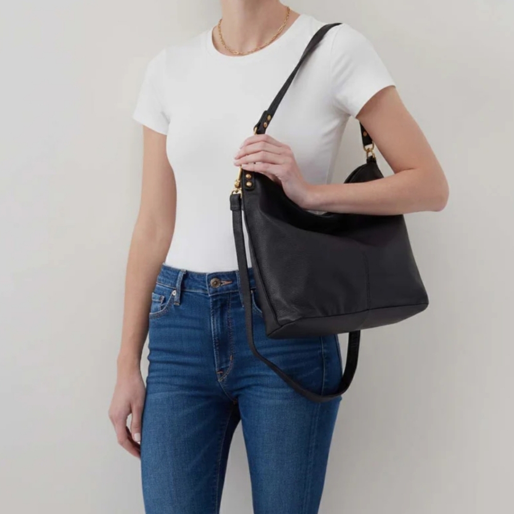 Hobo Pier Shoulder Bag - Picture 2 of 6